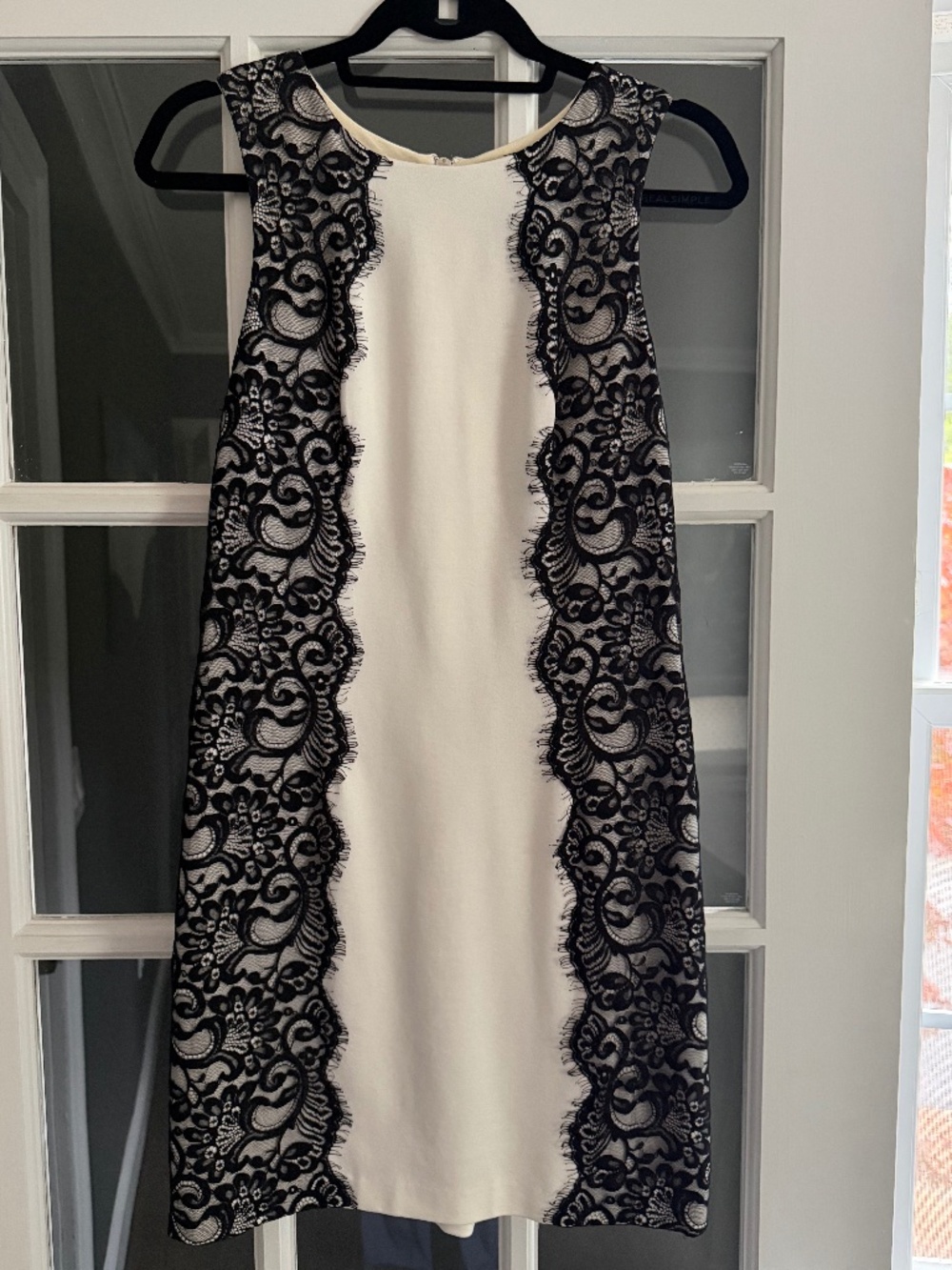 Alexia Admor Ivory Black Lace Sheath Dress Size M